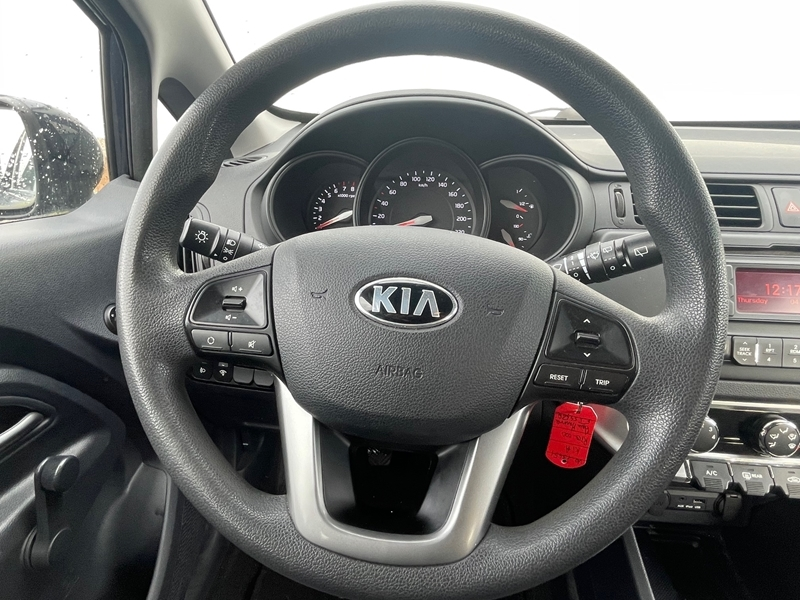 4 img-vehicule.jpgKia
                            img-vehicule.jpgRio