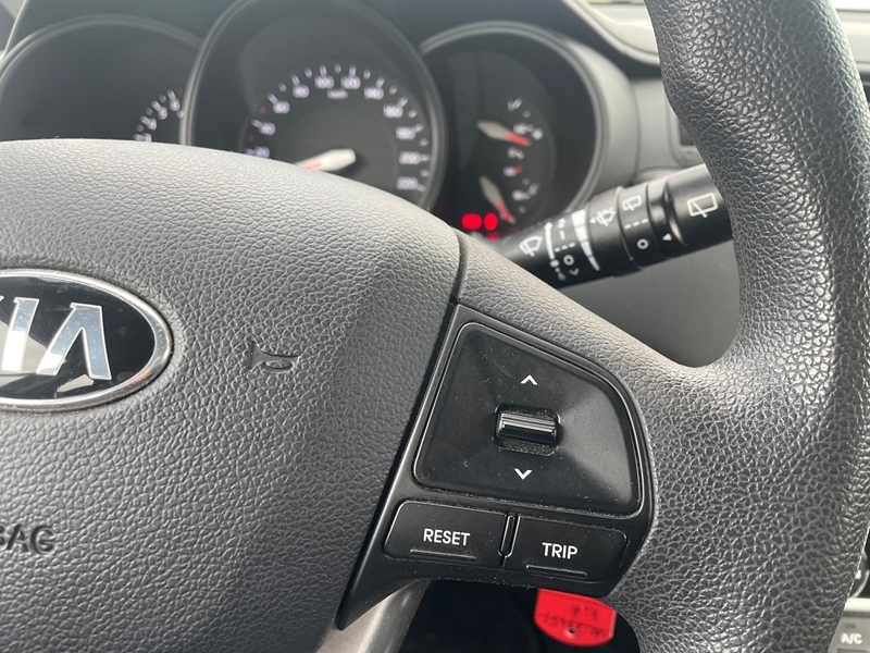 5 img-vehicule.jpgKia
                            img-vehicule.jpgRio