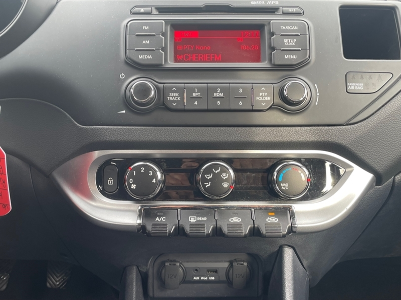 7 img-vehicule.jpgKia
                            img-vehicule.jpgRio