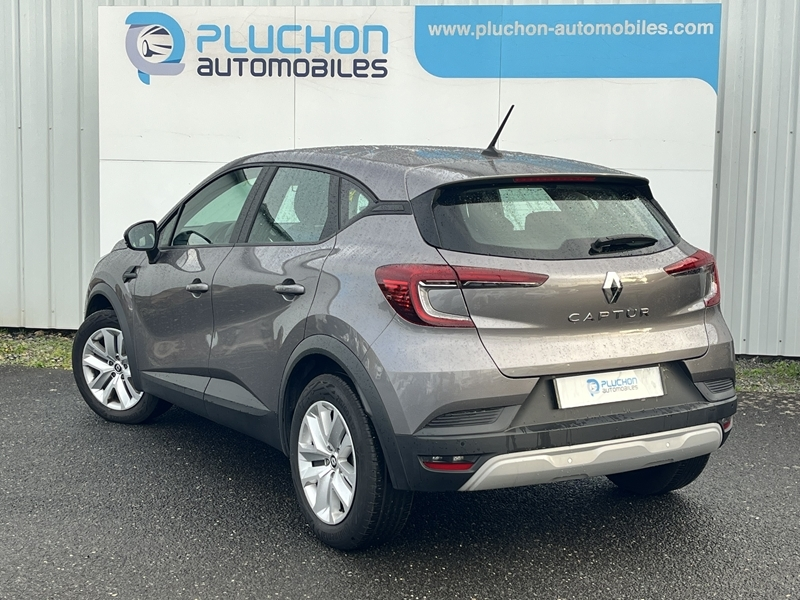 2 img-vehicule.jpgRenault
                            img-vehicule.jpgCaptur II