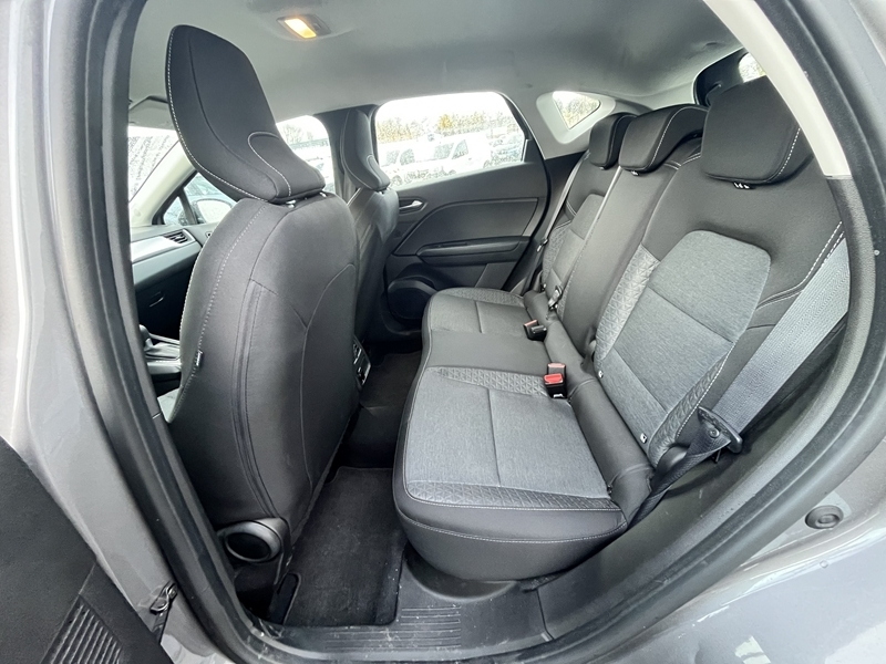 12 img-vehicule.jpgRenault
                            img-vehicule.jpgCaptur II