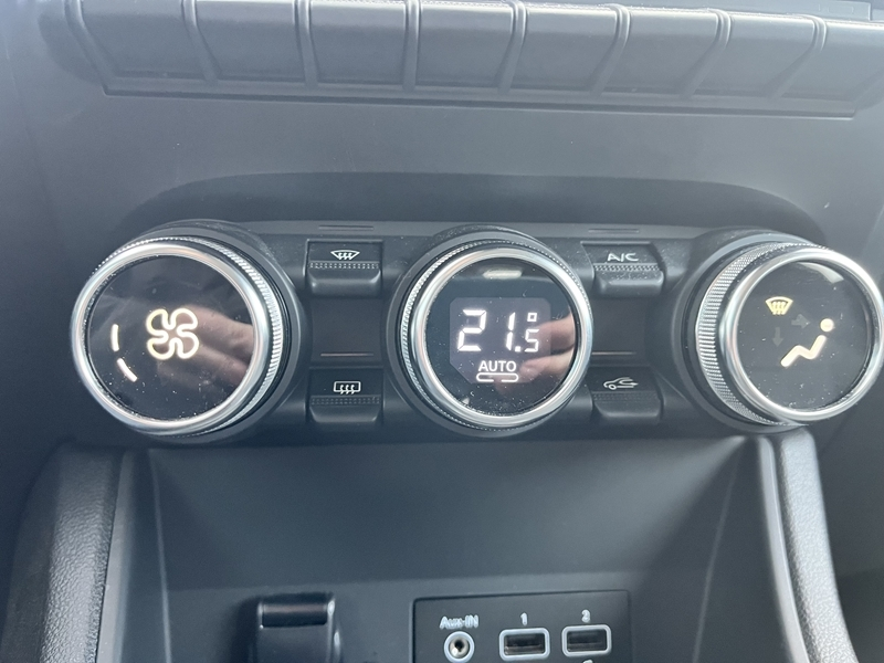 17 img-vehicule.jpgRenault
                            img-vehicule.jpgCaptur II