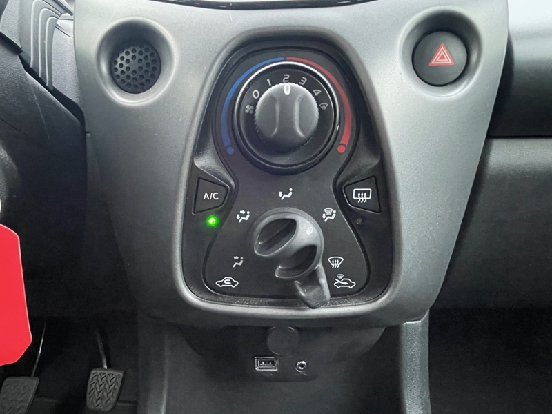 10 img-vehicule.jpgToyota
                            img-vehicule.jpgAygo