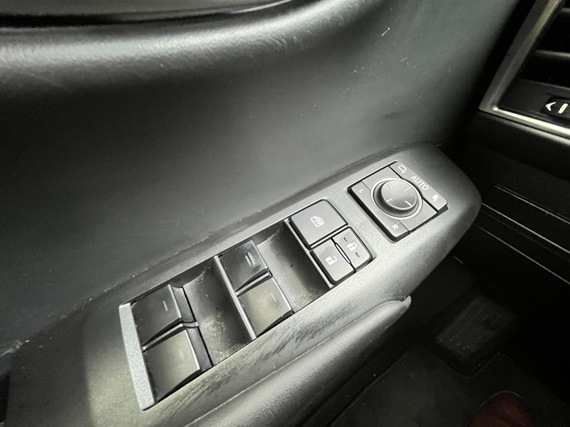 8 img-vehicule.jpgLexus
                            img-vehicule.jpgNx