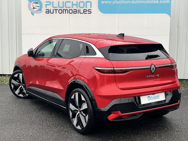 2 img-vehicule.jpgRenault
                            img-vehicule.jpgMegane V