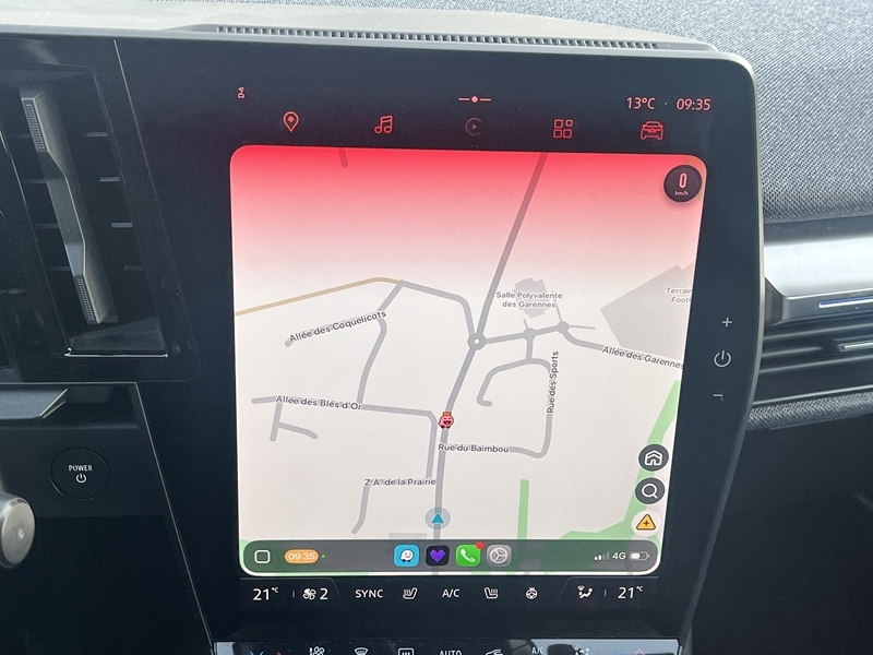 4 img-vehicule.jpgRenault
                            img-vehicule.jpgMegane V