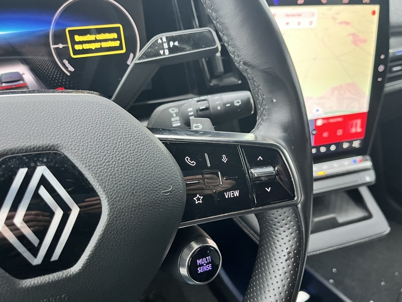 14 img-vehicule.jpgRenault
                            img-vehicule.jpgMegane V