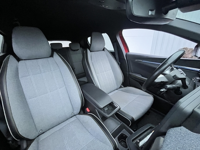 19 img-vehicule.jpgRenault
                            img-vehicule.jpgMegane V