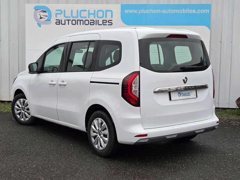 2 img-vehicule.jpgRenault
                            img-vehicule.jpgKangoo III