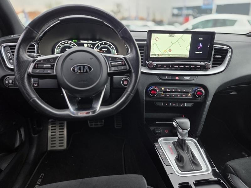 5 img-vehicule.jpgKia
                            img-vehicule.jpgCeed SW