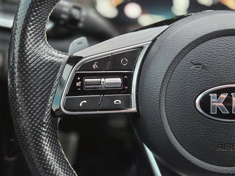 9 img-vehicule.jpgKia
                            img-vehicule.jpgCeed SW