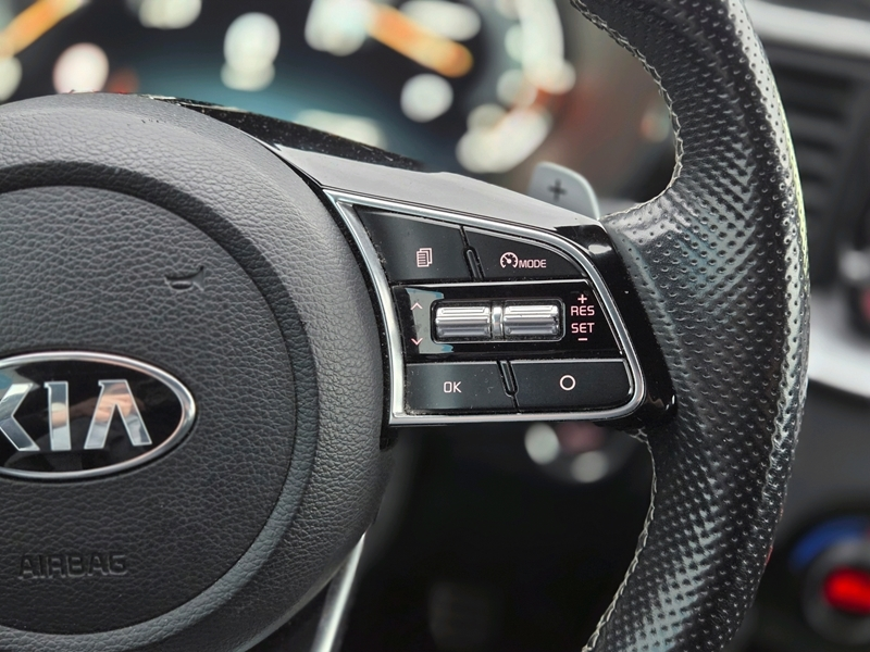 10 img-vehicule.jpgKia
                            img-vehicule.jpgCeed SW