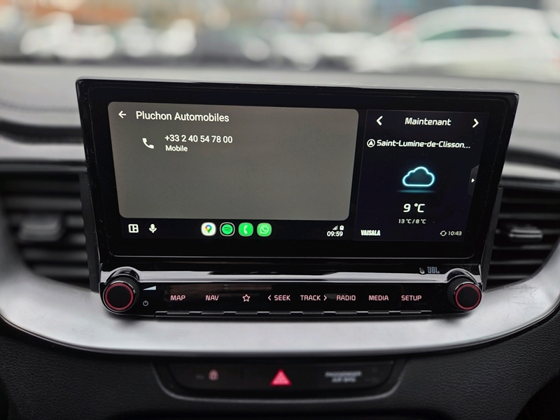 12 img-vehicule.jpgKia
                            img-vehicule.jpgCeed SW