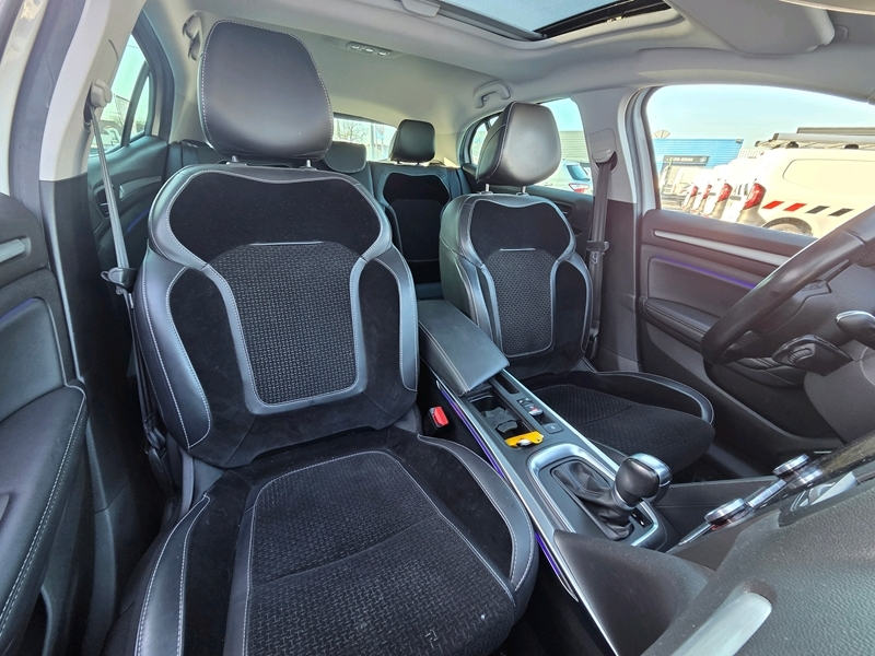 Photo 5 - Renault Megane IV