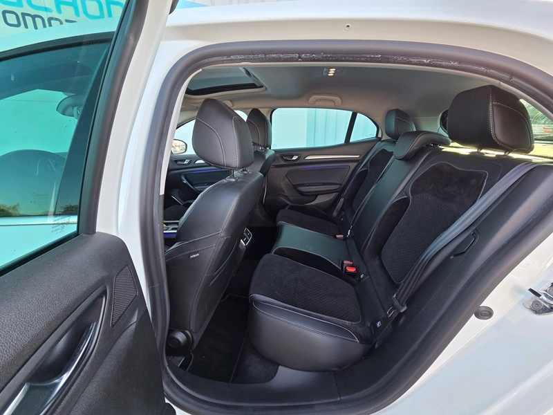 Photo 12 - Renault Megane IV