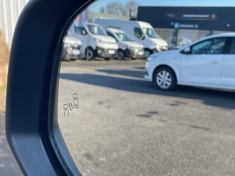 16 img-vehicule.jpgToyota
                            img-vehicule.jpgCorolla Cross