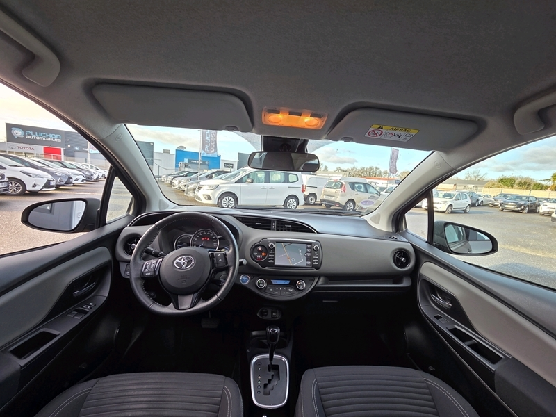 Toyota
                    Yaris