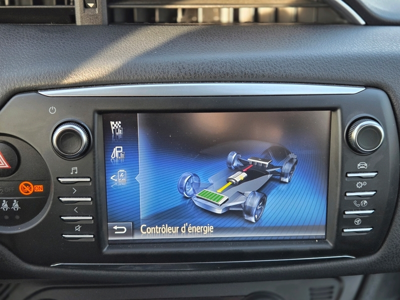 Photo 9 - Toyota Yaris