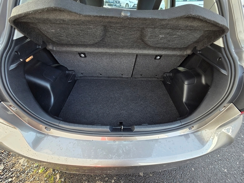 Photo 17 - Toyota Yaris