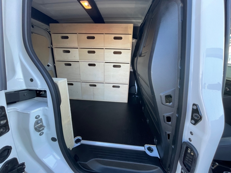 6 img-vehicule.jpgRenault
                            img-vehicule.jpgKangoo Van