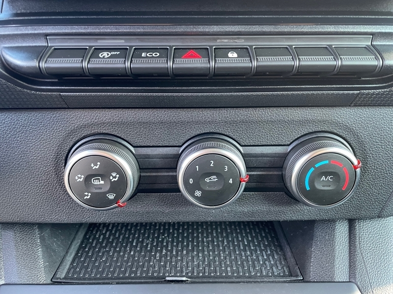 13 img-vehicule.jpgRenault
                            img-vehicule.jpgKangoo Van