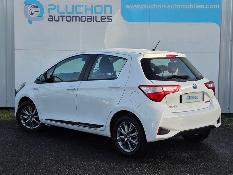 Toyota
                    Yaris