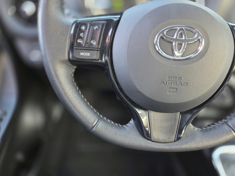 Photo 6 - Toyota Yaris