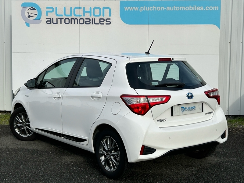 Photo 3 - Toyota Yaris