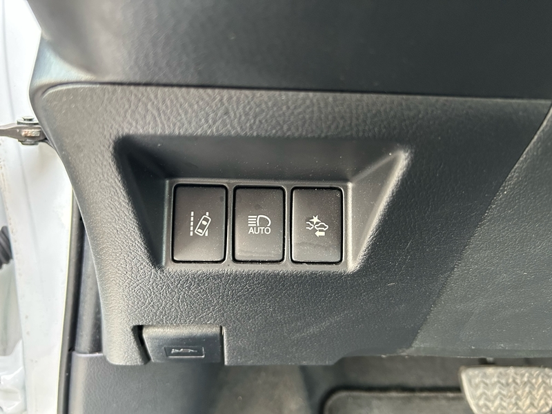 Photo 9 - Toyota Yaris