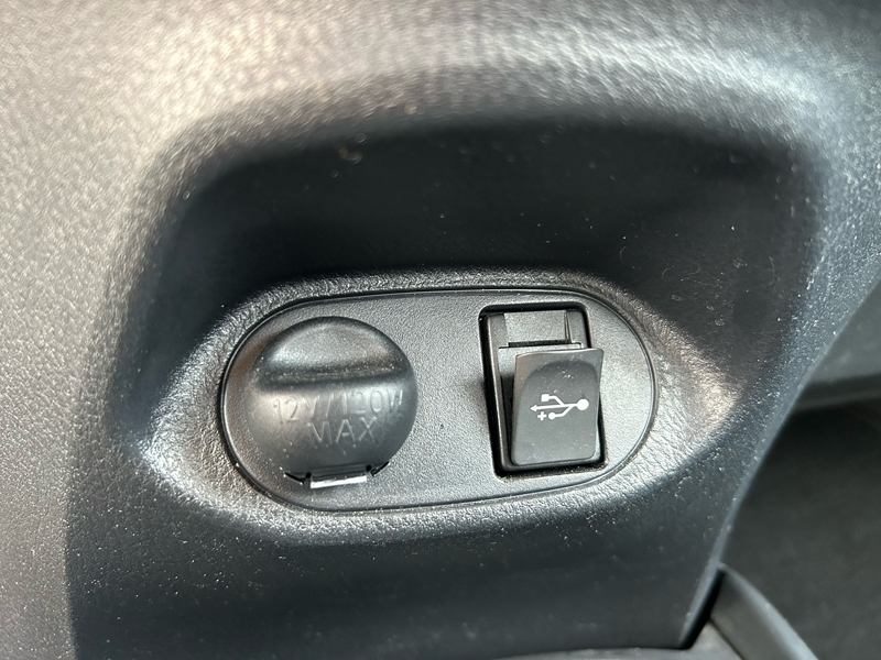 Photo 10 - Toyota Yaris