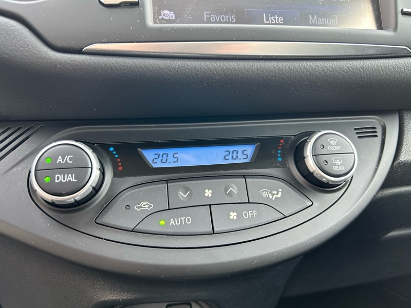 Photo 12 - Toyota Yaris