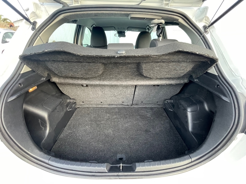 Photo 5 - Toyota Yaris