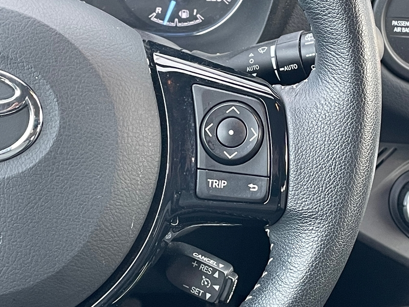 Photo 11 - Toyota Yaris