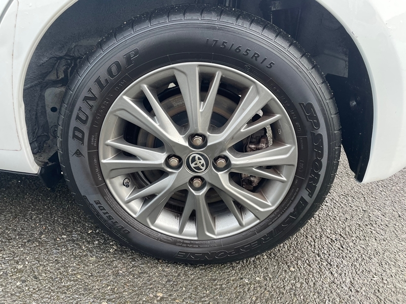 Photo 20 - Toyota Yaris