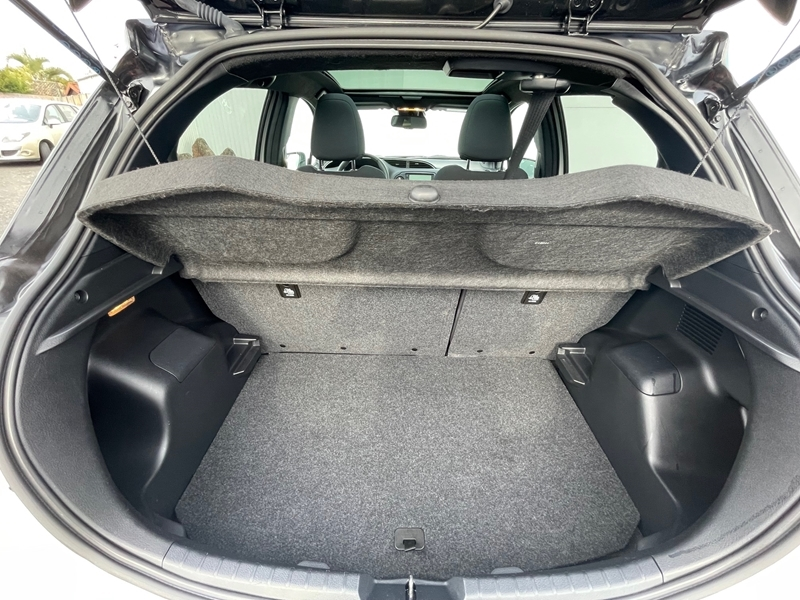 4 img-vehicule.jpgToyota
                            img-vehicule.jpgYaris