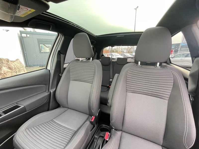 8 img-vehicule.jpgToyota
                            img-vehicule.jpgYaris