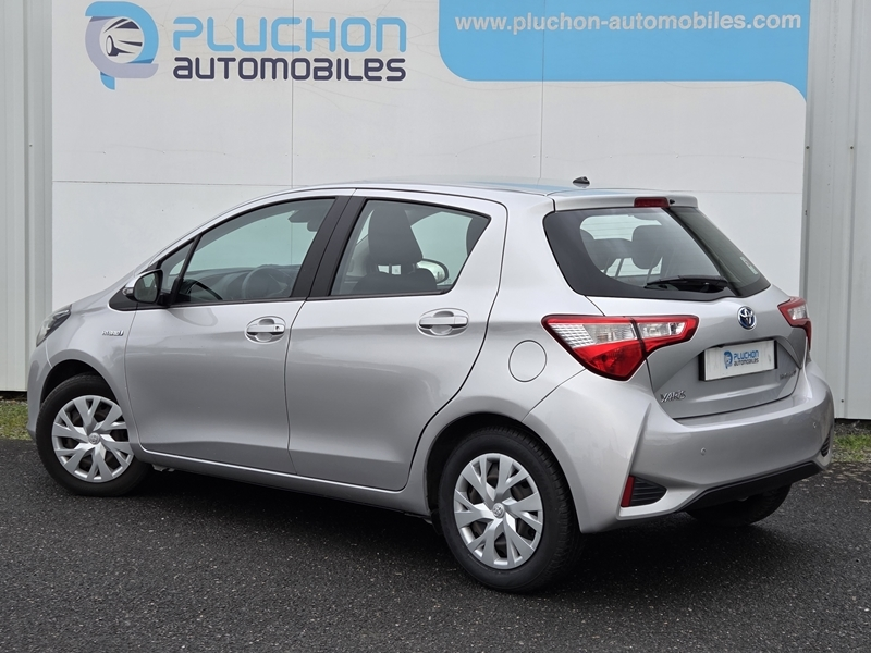 Toyota
                    Yaris