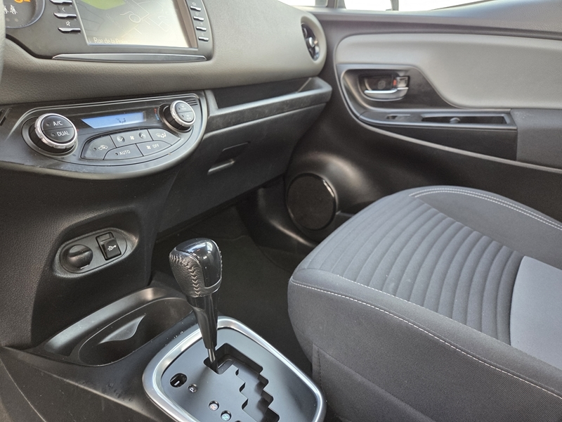 Photo 12 - Toyota Yaris