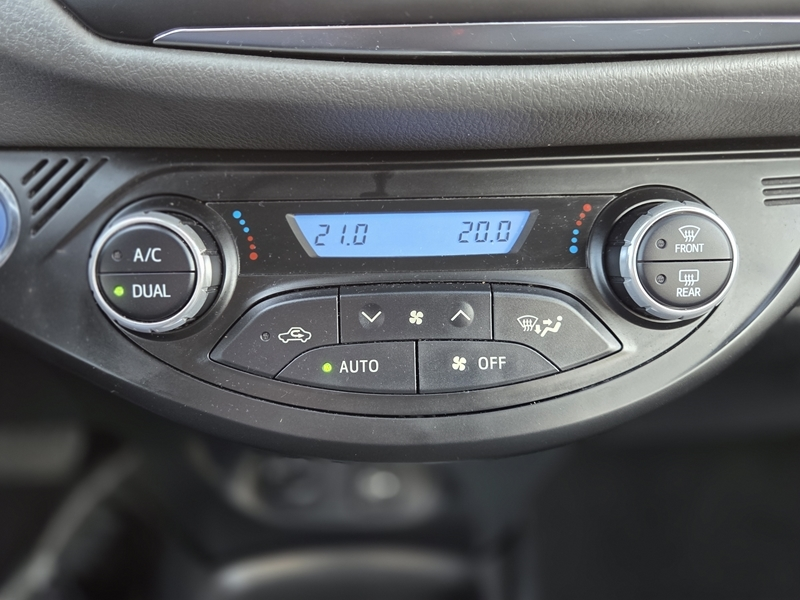 Photo 16 - Toyota Yaris