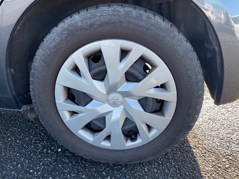 Photo 20 - Toyota Yaris