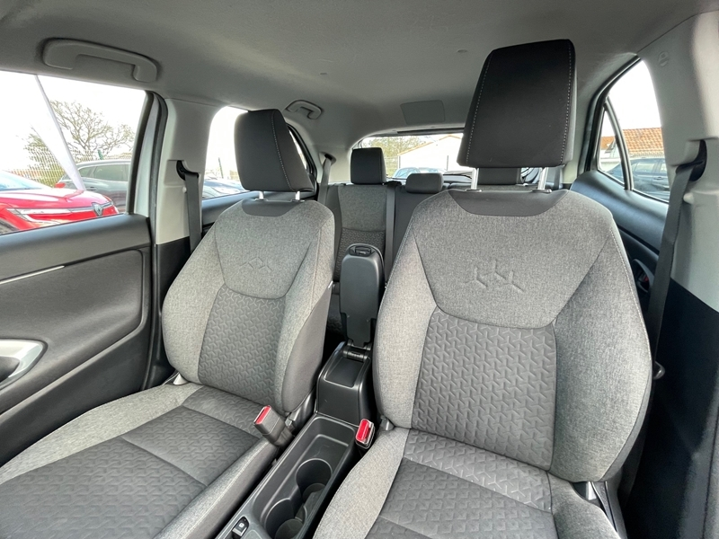 Photo 6 - Toyota Yaris Cross