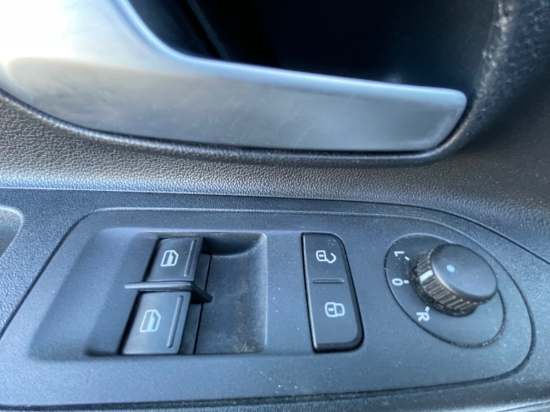 Photo 14 - Volkswagen E-Up!