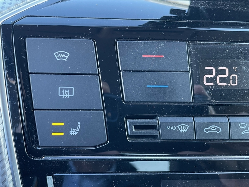 Photo 18 - Volkswagen E-Up!