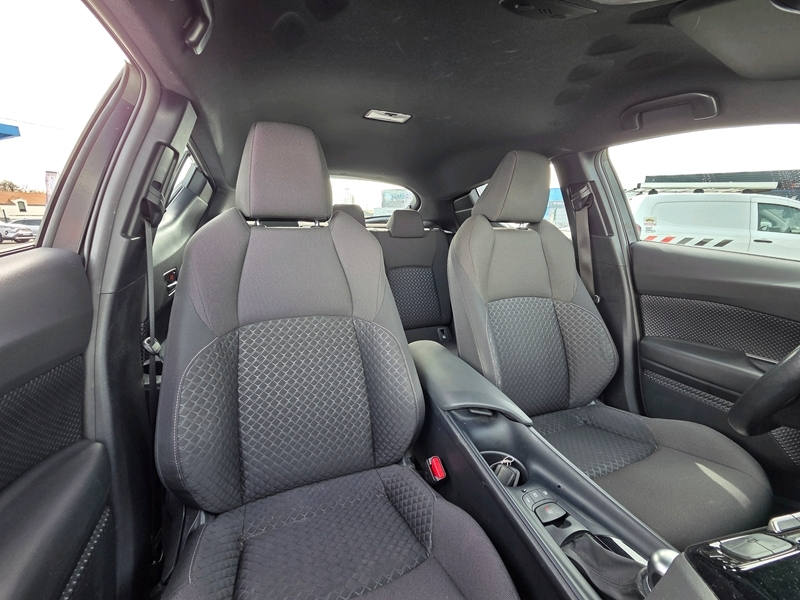 Photo 6 - Toyota C-HR