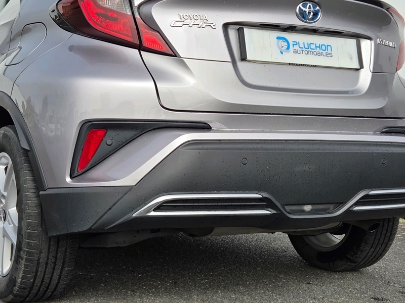 Photo 17 - Toyota C-HR