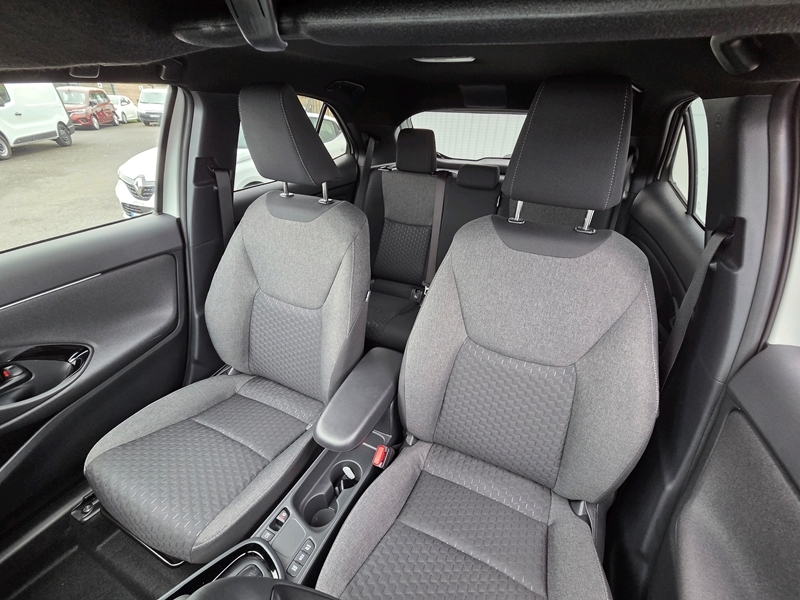 Photo 8 - Toyota Yaris Cross