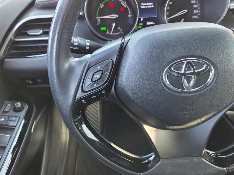 Photo 8 - Toyota C-HR