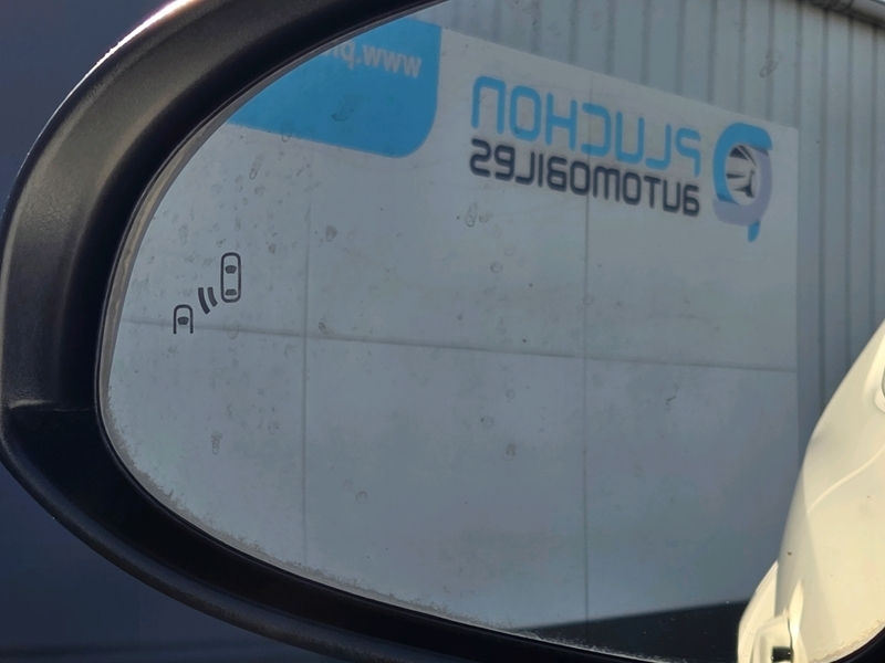 Photo 19 - Toyota C-HR