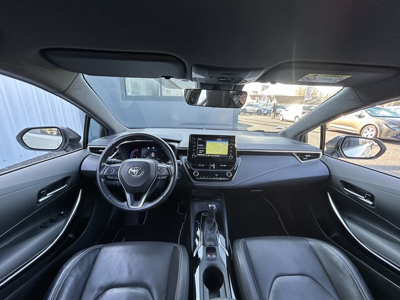 Photo 2 - Toyota Corolla Touring Spt