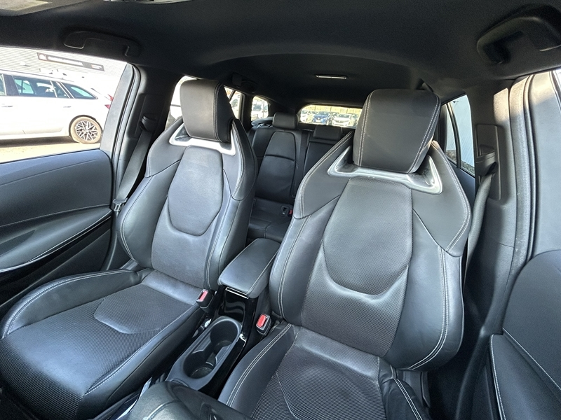 Photo 13 - Toyota Corolla Touring Spt